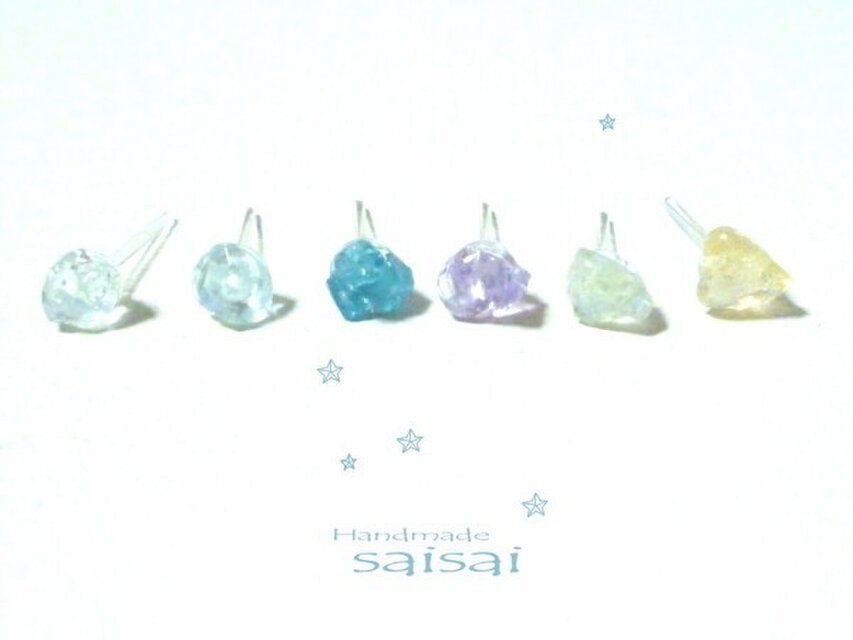 天然石　プチプチピアス　（樹脂）