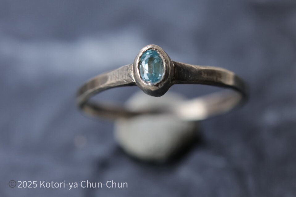 【世界で最も美しいブルージルコン】カンボジア産ブルージルコン・シルバーリング【氷冷】