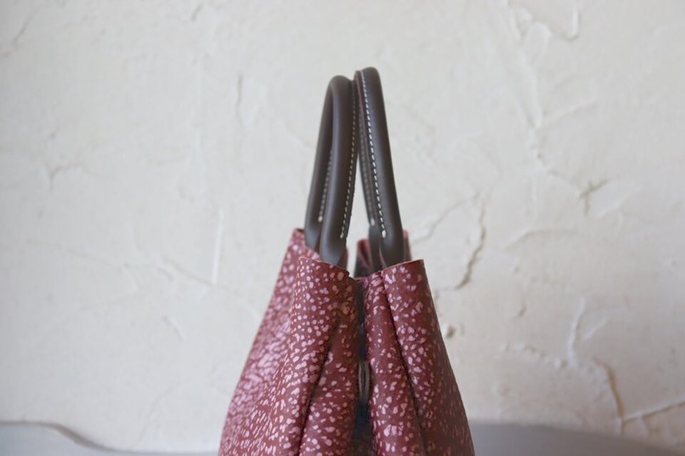 トートバッグ エンジ色 軽量 柔らか ハンドメイド 725 | iichi 日々の