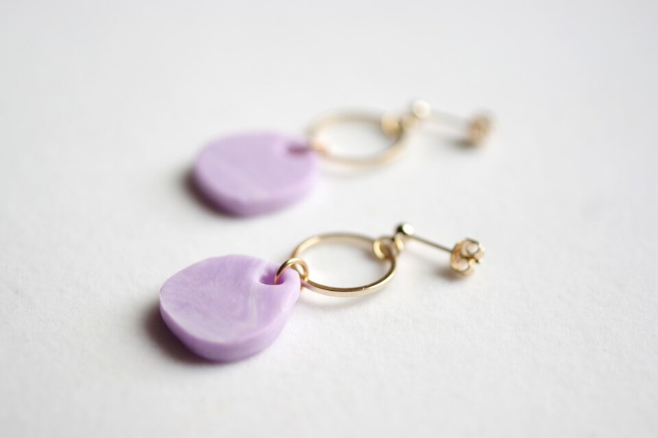 クレイアート　クレイパーツとリングパーツのピアス〈姉の舞踏靴〉