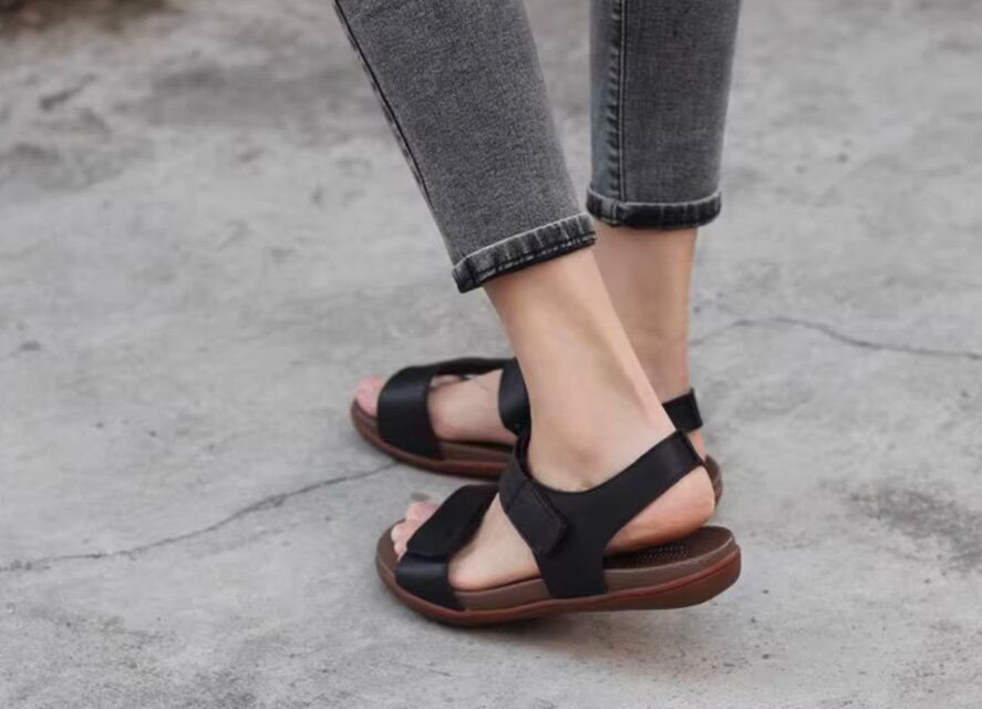 未使用級 ⭐︎ COLE HAAN マジックテープ ミラブルサンダル レザー 23 受注製作】サンダルシューズ マジックテープ 軽い 手製牛革レザー RK90