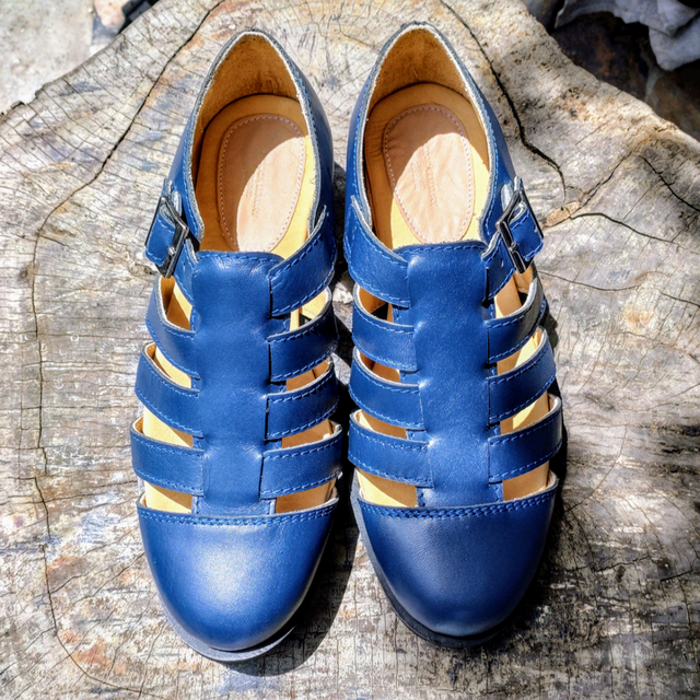 「“涼しさ”を纏う本革の贈りもの｜大人の夏にぴったりな一足」 ◇無料サイズ調整◇23cmから製作可◇ネイビー◇色変更可能◇