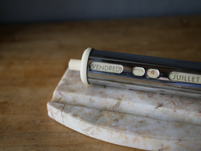 フランスアンティーク ヴィンテージ 卓上カレンダー フランス語 大理石 フランスアンティーク ヴィンテージ 卓上カレンダー フランス語
