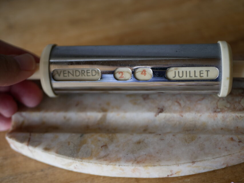 フランスアンティーク ヴィンテージ 卓上カレンダー フランス語 大理石 フランスアンティーク ヴィンテージ 卓上カレンダー フランス語