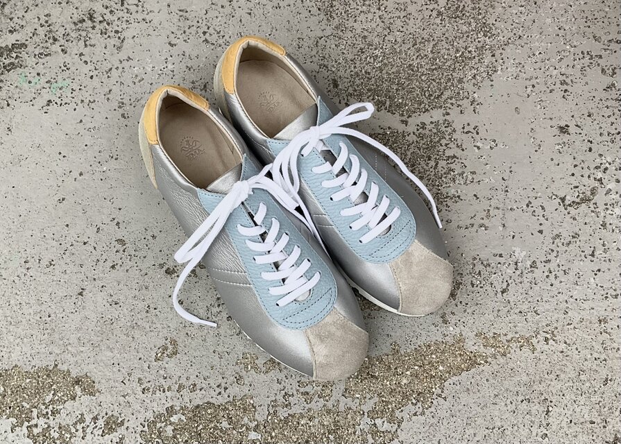 【新色】本革レザースニーカー シルバー×ブルー×マスタード | 軽量＆柔らか 日本製ハンドメイド