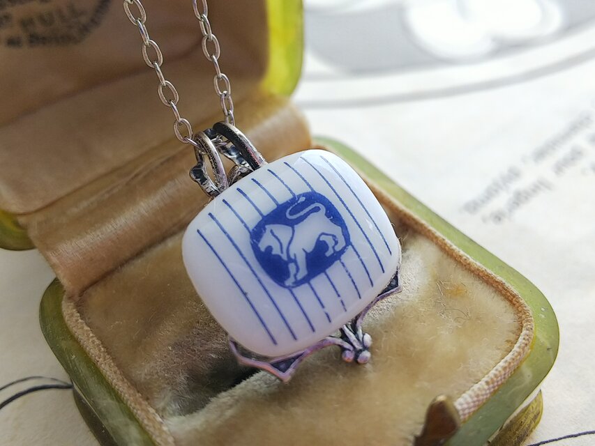 ヴィンテージ ロイヤルコペンハーゲン 淡いBlue／獅子 アンティーク