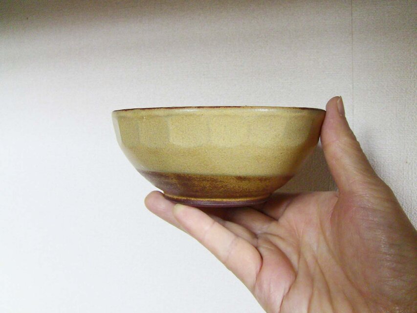 面取り鉢（伊羅保）