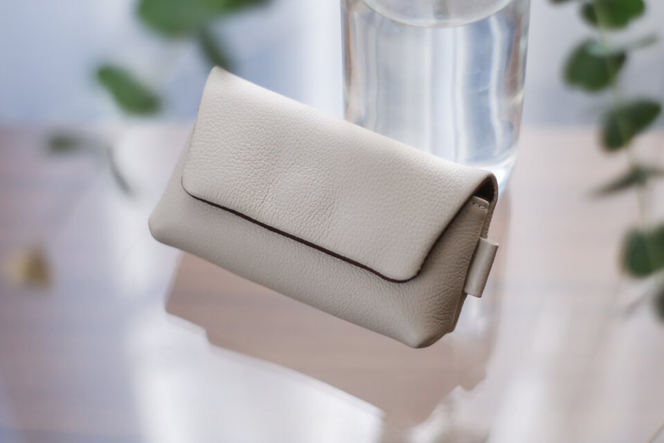 《LIONA》コンパクトカメラ用レザーカメラケース　Large　《5colors》　