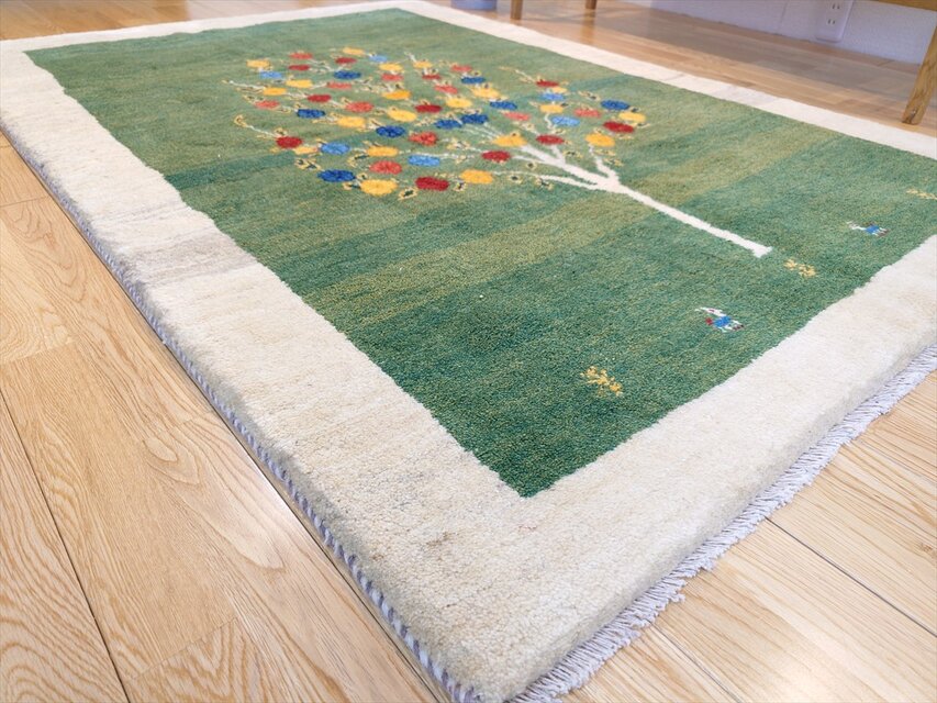 ペルシャ　ギャッベ ミニマット 39×44.5 アイボリー　ザクロの木 ペルシャ ギャッベ ミニマット 39×44.5 アイボリー ザクロの木