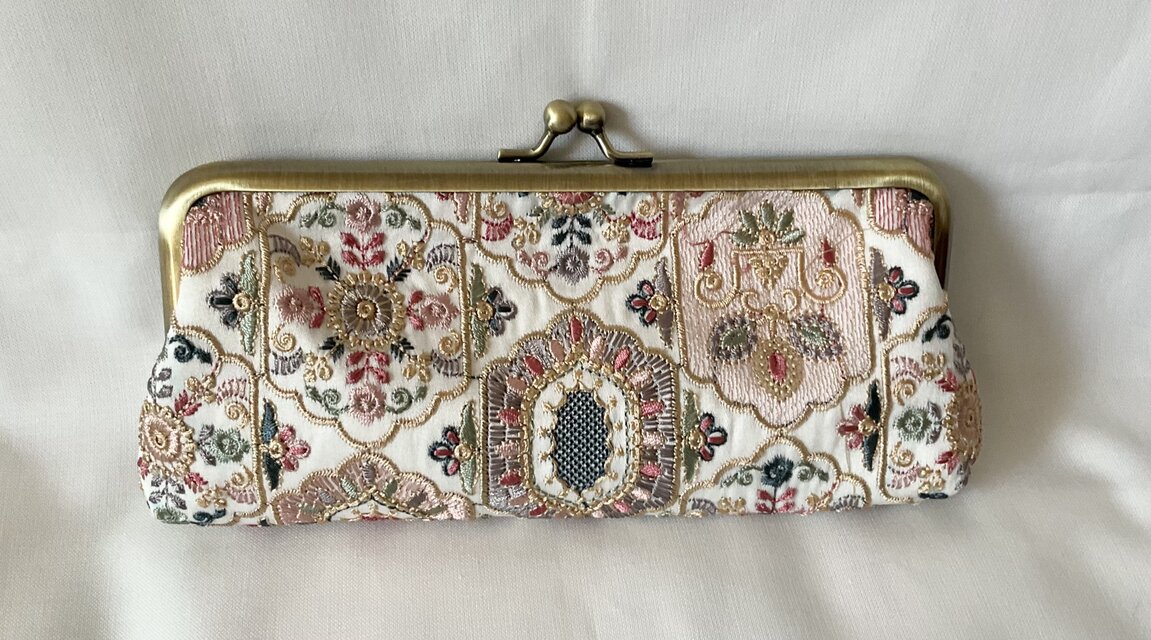 インド刺繍　がま口メガネ、ペンケース　　