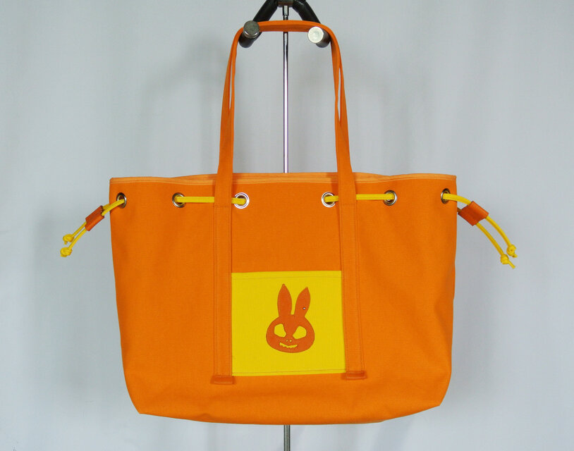 うさぎスカル、オレンジ帆布のトートバック。