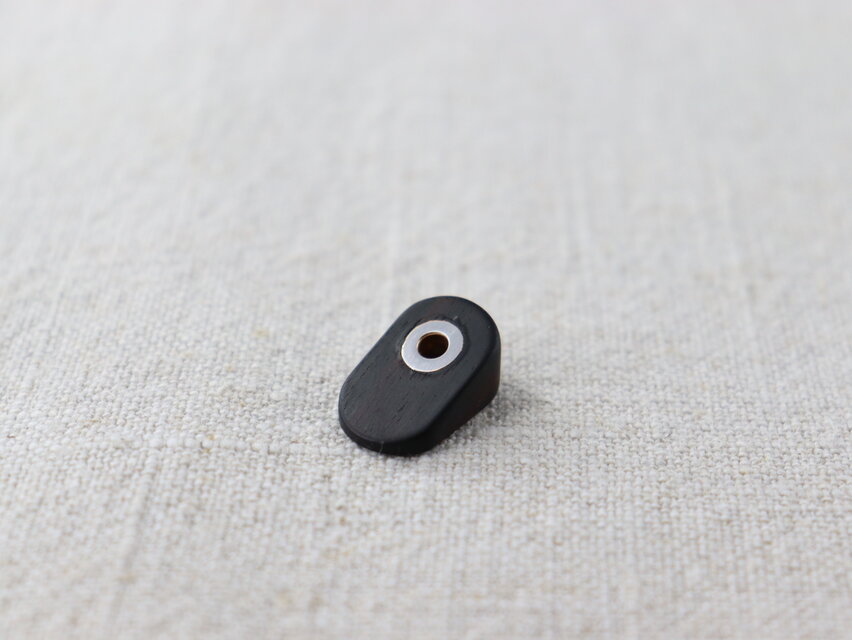 黒檀の香立て　斜め挿しタイプ