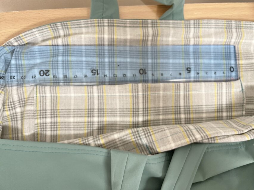 ターコイズブルー超軽いさらさら、内側ポケット×3撥水加工ハンドメイド