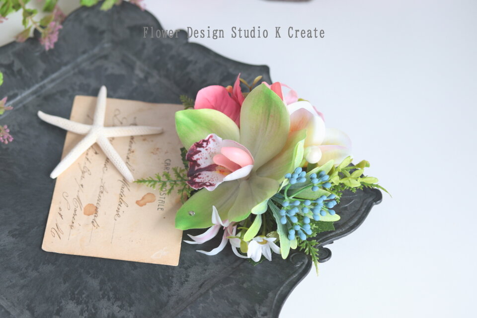 黄緑のシンビジュームとプルメリのヘアクリップ フラダンス 浴衣髪飾り