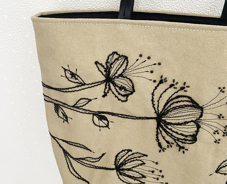 黒糸刺繍のバケツ型帆布かばん | iichi 日々の暮らしを心地よく