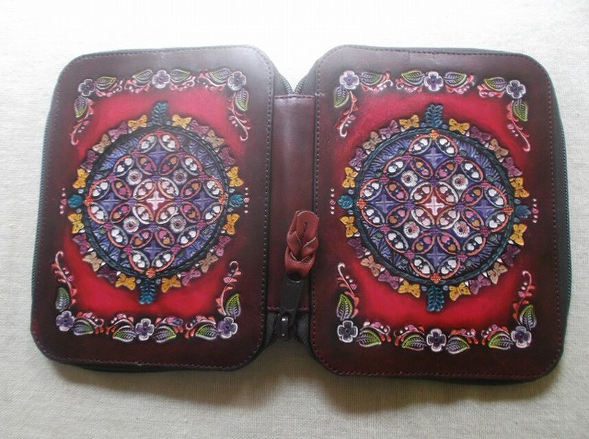 レザーブックカバー ラウンドファスナータイプ 文庫サイズ | iichi