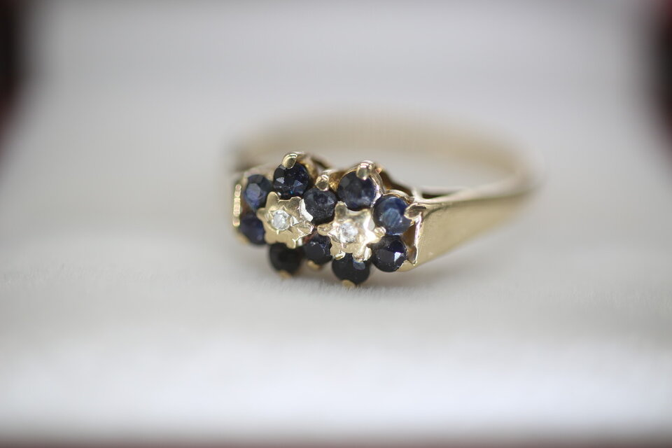 ビンテージ 英国 1980年 天然 ブルーサファイア ダイアモンド ゴールド 指輪 リング 純金率 375 J194