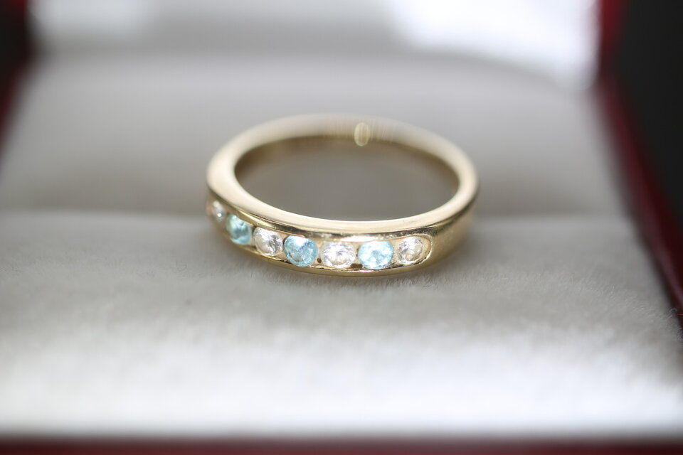 ビンテージ 英国 イギリス ロンドン 天然 ベリル アクアマリン ゴールド 指輪 リング 純金率 375 J195