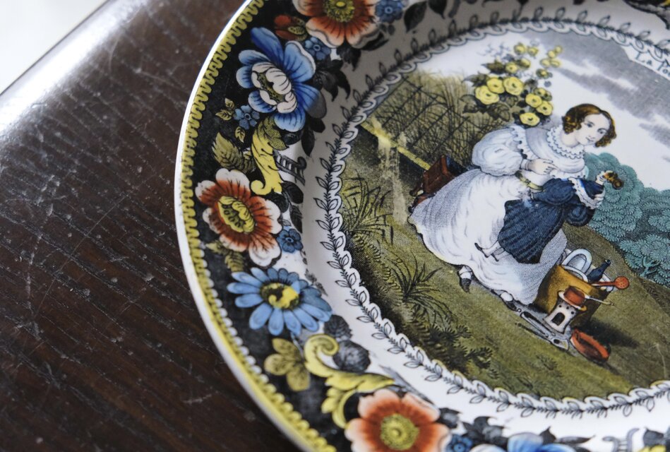 Creil クレイユ 手彩色 グリザイユ皿 平皿 φ20.6cm フランス