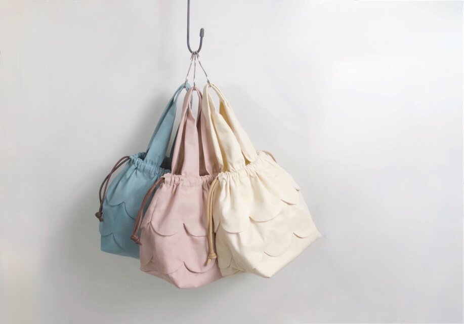 ハンドメイド ♡ フリルバッグ フリフリトート フリル巾着