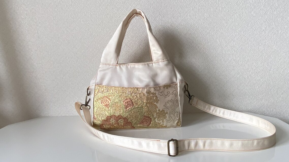 帯バッグ〜キラキラ〜