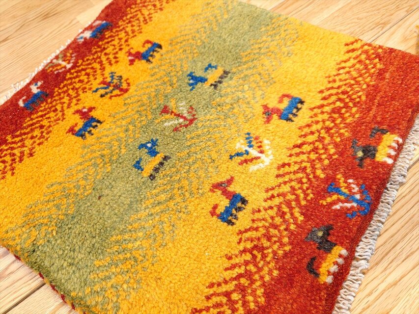 【夏のキャンペーン】ペルシャ　ギャッベ ミニランナー　113×40 ヤギ 夏のキャンペーン】ペルシャ ギャッベ ミニランナー 113×40 ヤギ