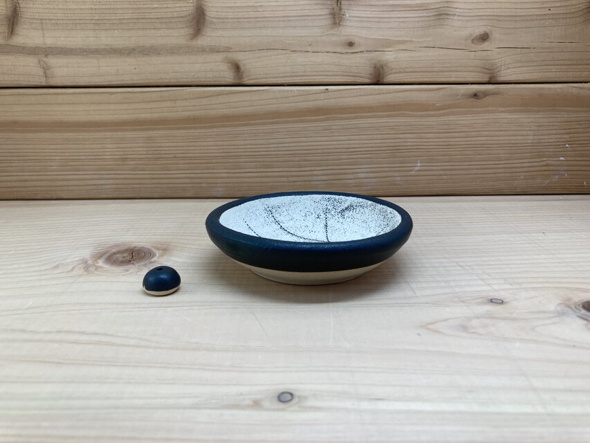 アンティーク調お香立てセット☆黒 | iichi 日々の暮らしを心地よく