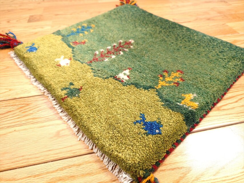 ペルシャ ギャッベ ミニマット 横40x38㎝ 風景 草原 魚 緑色