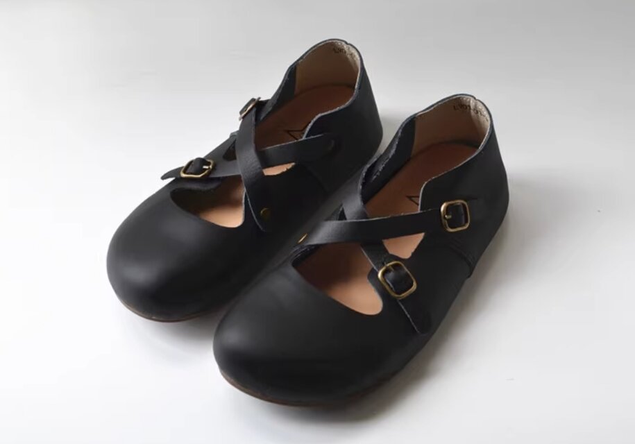 TOD'S ★素敵！レーザーカットレザーシューティ 受注製作】レザーシューズ シンプル クロス ベルト 手製牛革