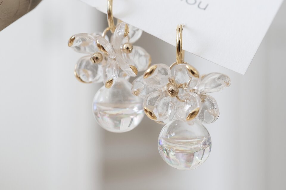gold clear flower / 水入りガラスドーム 【 ﾋﾟｱｽ / ｲﾔﾘﾝｸﾞ