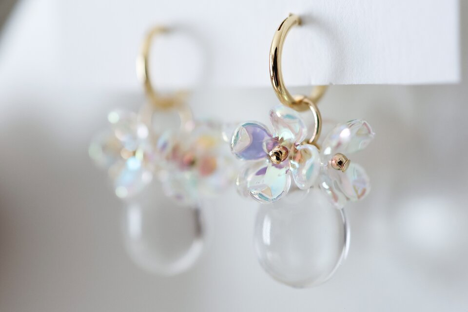 うるうる ちゅるん オーロラしずく 【 ﾋﾟｱｽ / ｲﾔﾘﾝｸﾞ】 | iichi 日々の