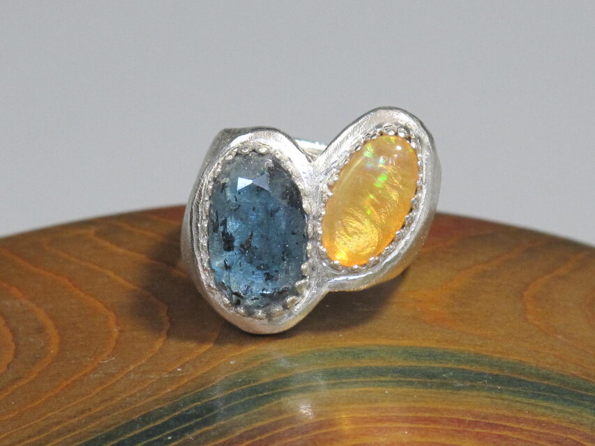 夕焼け空と夜空