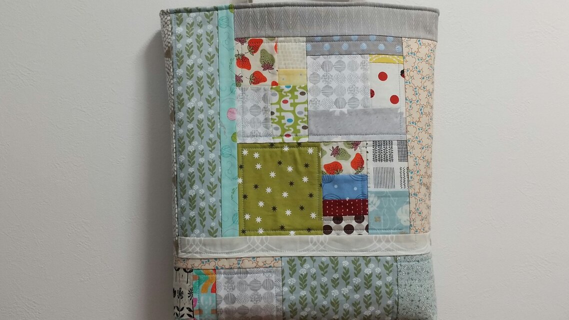 パッチワークのB4トート