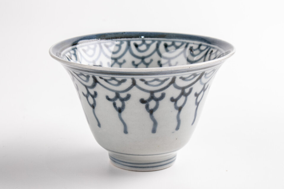 古伊万里 染付瓔珞文 向付 1客 江戸後期 E233A　個体B