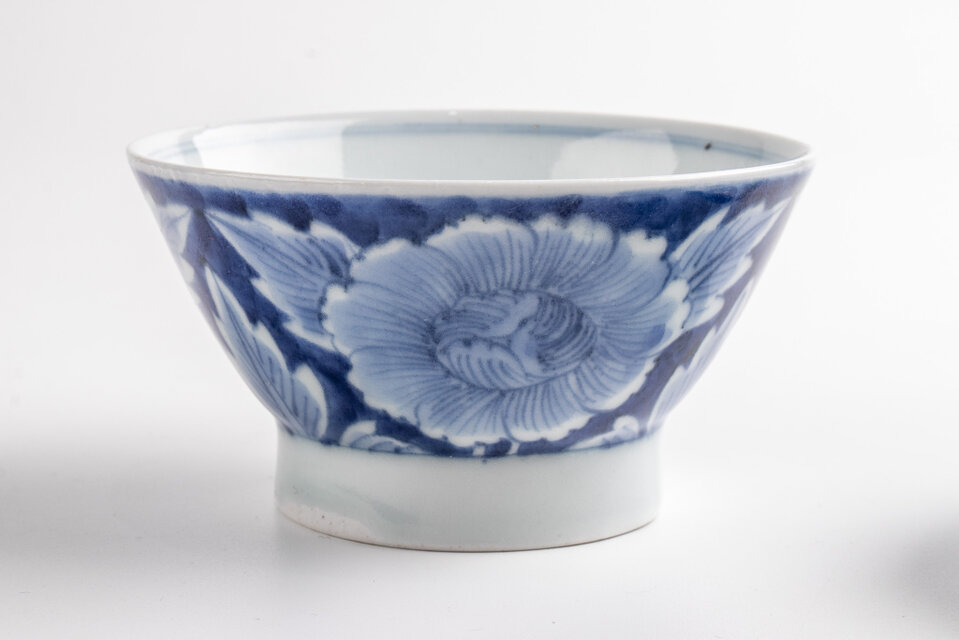 古伊万里 江戸後期 | iichi 染付 牡丹文蓋茶碗 1客 個体B 日々の暮らし