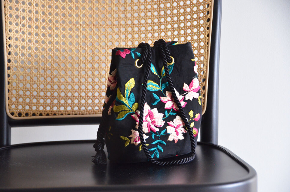 数量限定！花柄チュール刺繍2way ポシェットマリンバッグ マルチカラー