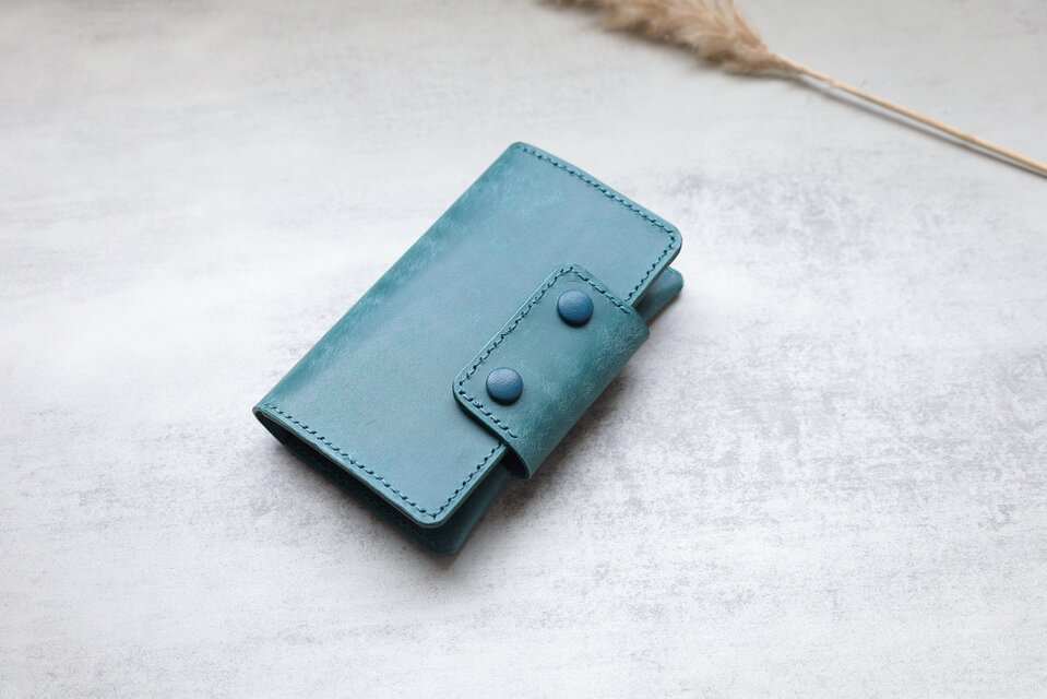 8色展開！差し替えできる本革ミニノートカバー／手帳にも | iichi 日々