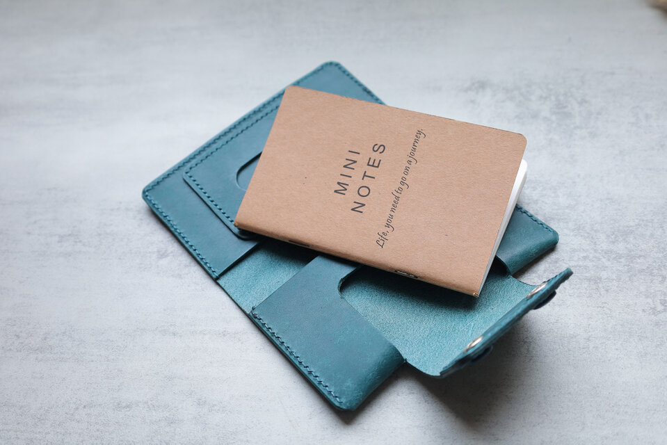 イタリアンレザー本革ノートカバー A6 タンニンなめし革 いれ いす