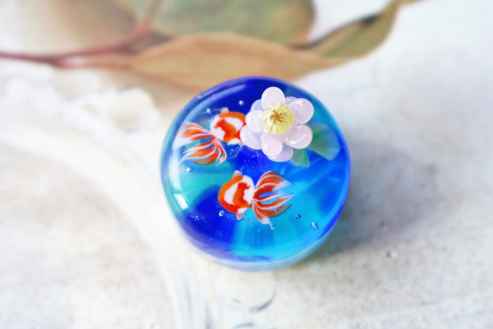 ガラスのミニチュア 金魚と蓮の錦玉羹 ☆ガラスのミニチュア