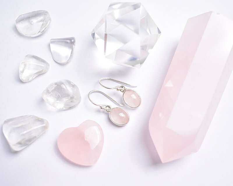 優しいピンクの天然石・ローズクォーツのシルバーピアス シルバー925