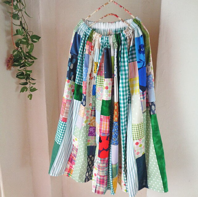 sold クリームソーダ♥絵画なパッチワークスカート♥ボリューム