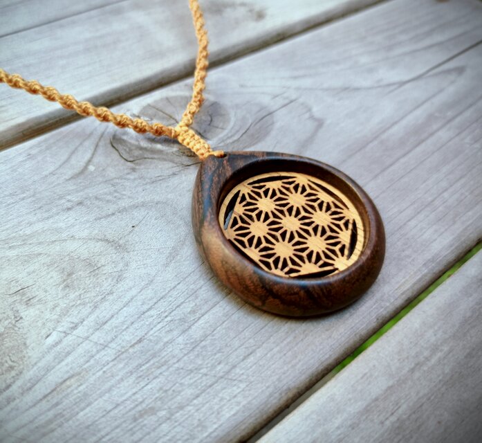 透かし麻柄ネックレス | iichi 日々の暮らしを心地よくする