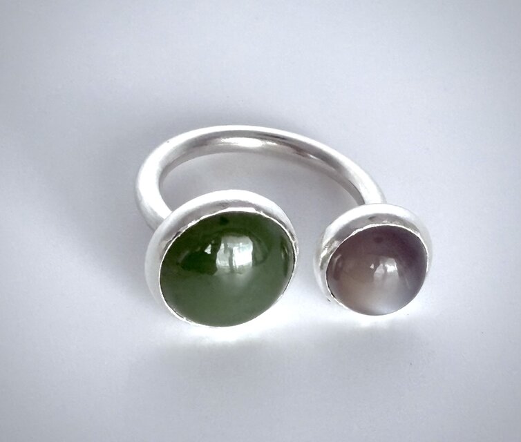 ネフライト×グレームーンストーン　Wストーンリング
