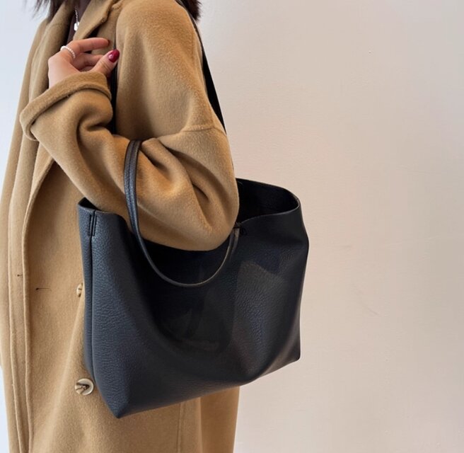 マザーハウス トートバッグ 肩掛け レザー 本革 A4可収納可 ネイビー系