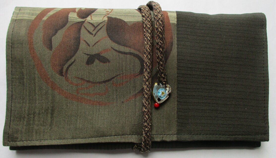 ８３００　絽と羽織裏で作った和風財布・ポーチ　