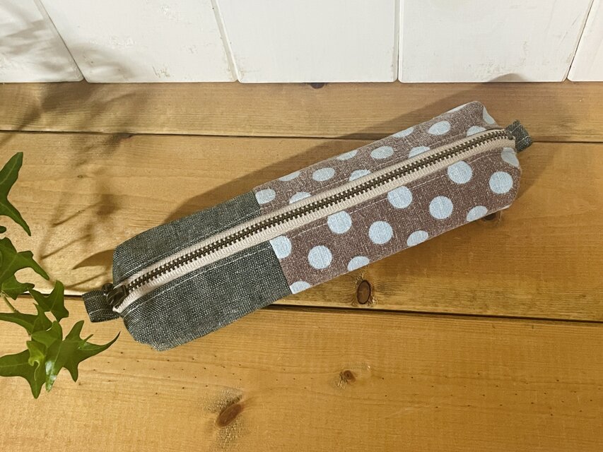 コットンリネン*ドットプリント*スリムペンケース*ソフトタイプ*グリーン×ブラウン×サックスブルー♪