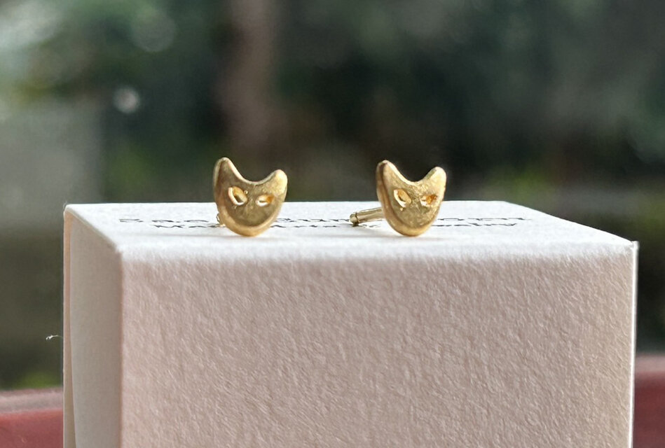 K24 純金猫フェイススタッドピアス◇ Pure Gold Cat Face・溶接なし