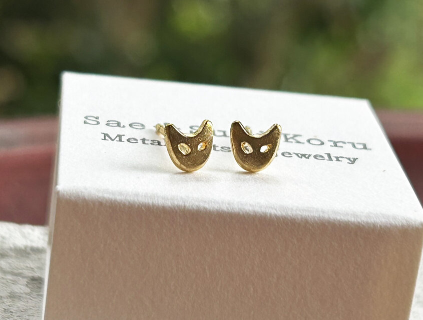 K24 純金猫フェイススタッドピアス◇ Pure Gold Cat Face・溶接なし