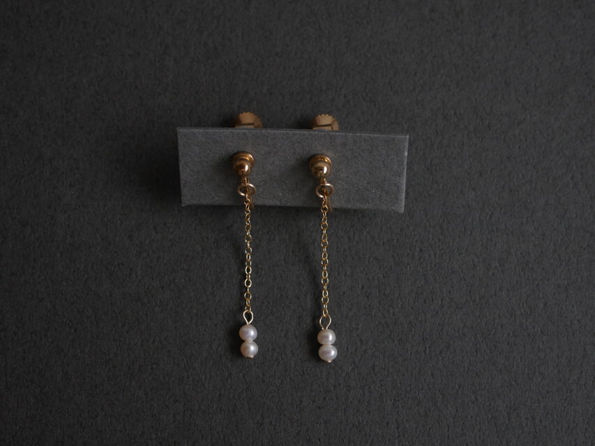 蕾 ｜小さな淡水パール 2粒 チェーンイヤリング