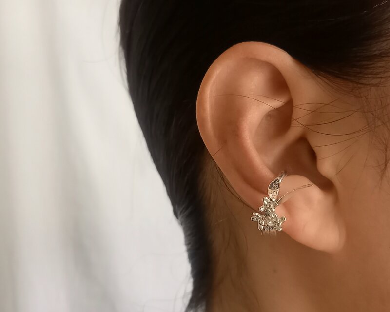 Utoka  ☆ silver   金木犀 イヤーカフ  d